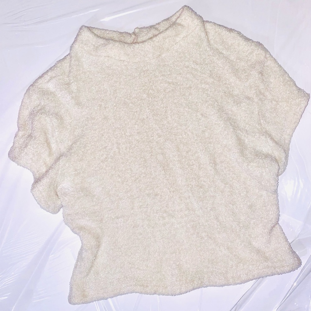 Soft Medium Bouncle Knit Fuzzy Crop Mock Neck Top